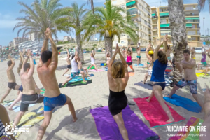 #AlicanteOnFire yoga WS at the beach