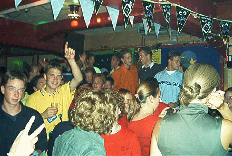 Introductie 2002 (12.08.2002 - 21.08.2002) - Feigling Kick Off Feest - 3