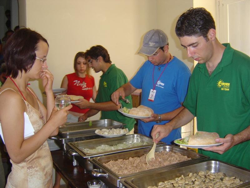 SUperlatives : wild, Wilder WILDEST - VALLETTA 2004 (21.08.2004 - 04.09.2004) - Patricia's photos - 18: oh come on don't look so worried! its just some Maltese food..harmless .. if eaten slowly ;)