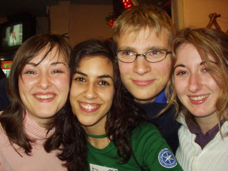 United Cultures in Pyrinees (27.12.2004 - 01.01.2005) - See and enjoy ;-) - 2: Buen partido!