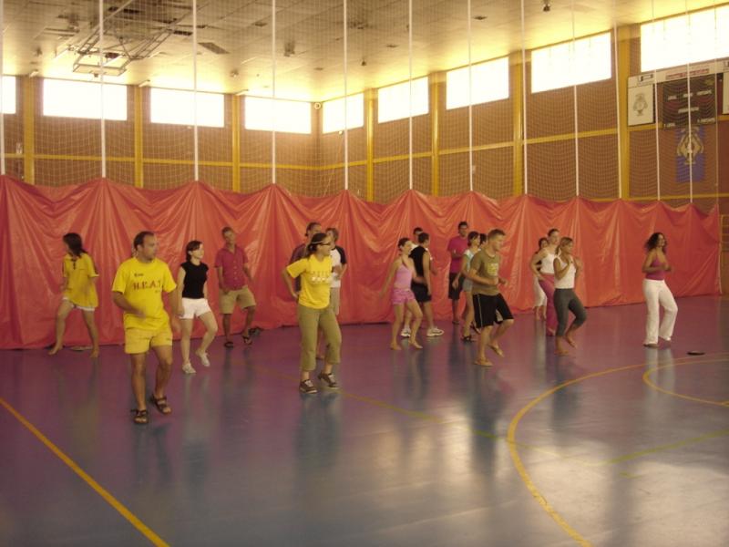 H.E.A.T: Hot Experiences, Alicante Temptations (25.07.2005 - 07.08.2005) - 7.- Pictures from Pinoso - 41: Starting of the Participants' Organizing Day: Aerobic lessons by Alale