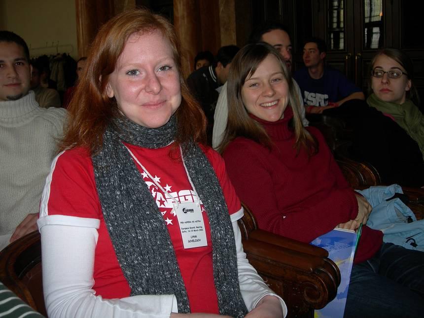 EBM 2006 (16.03.2006 - 19.03.2006) - From AM to EBM - 31: German girl-power: L.. and Claudia.