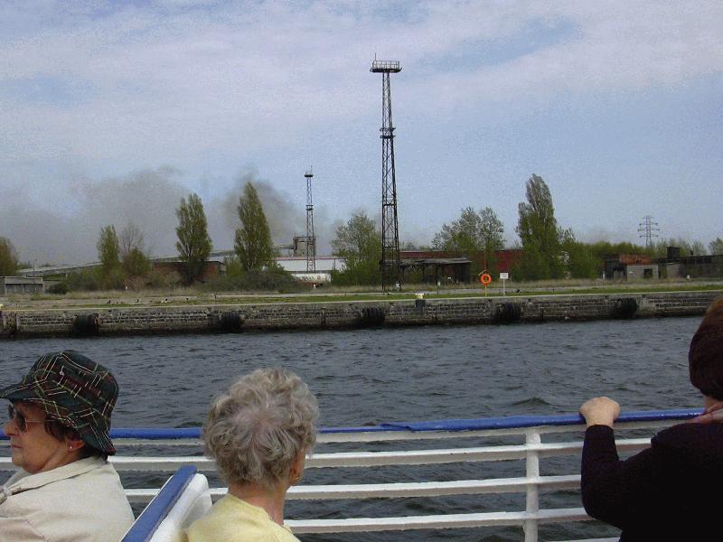 Exchange Gdansk-Enschede (01.05.2003 - 08.05.2003) - Day 5 - The communism day - 12