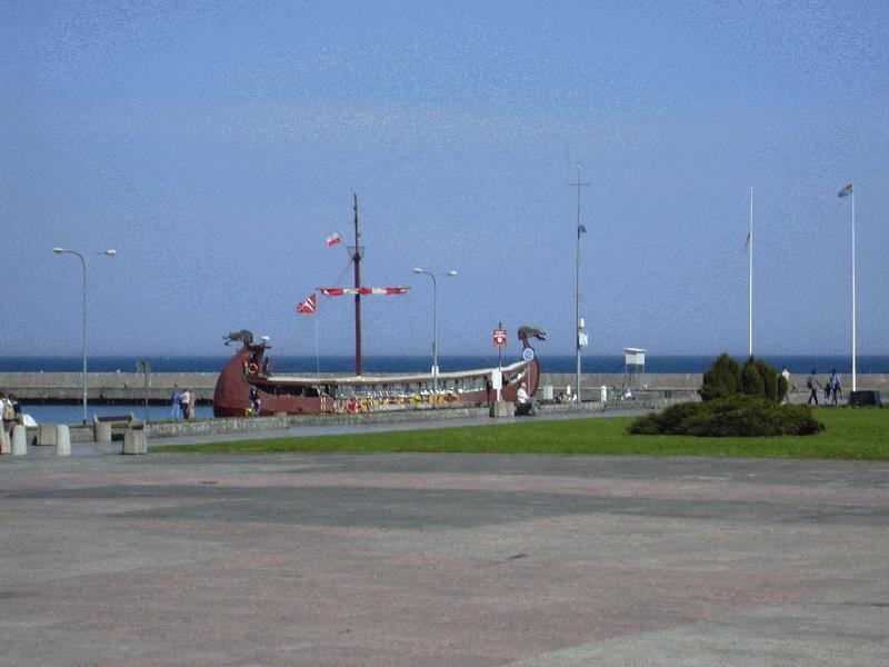 Exchange Gdansk-Enschede (01.05.2003 - 08.05.2003) - Day 7 - The Gdynia day - 7