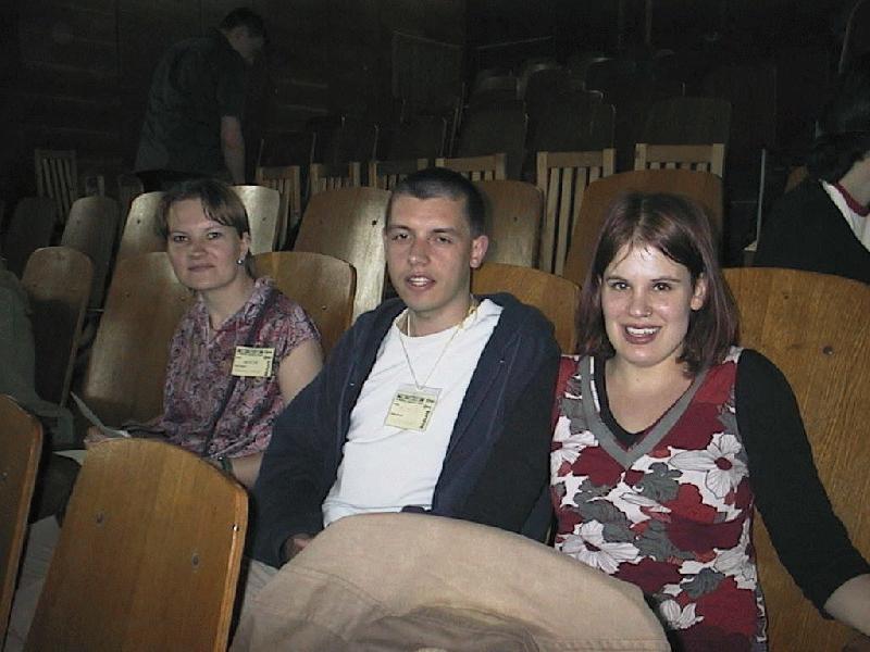 Spring Agora 2003 (01.05.2003 - 04.05.2003) - Pictures of events and people - 8: Sitting between Antje and Barbara