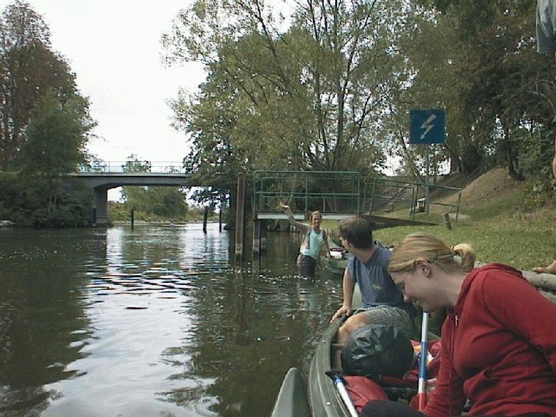 Canoeing tour: pack your swimming suit (27.08.2003 - 31.08.2003) - 70 photos - 8: First day in the canoes and Antje falls into the water. ;)