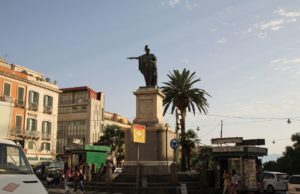 Carlo Felice statue in Piazza Yenne
