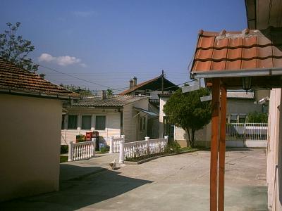 2: Sunny downtown of albanian part of Skopje !