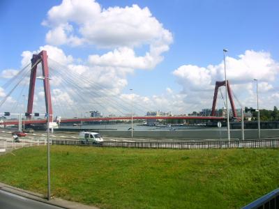 3: Willems Bridge