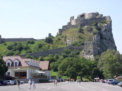 6: Devin castle, at the city limits of Bratislava, was target of the excursion on the third SU day.