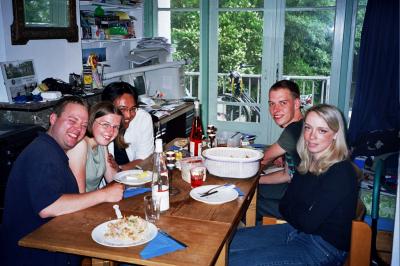 6: Eating at lodger: Roel, Ula, Peter, Tys and Janja