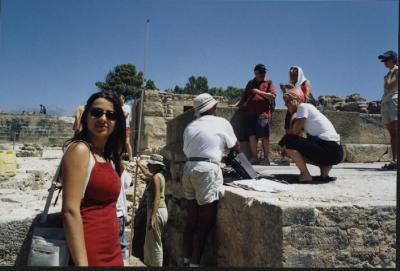 36: Dimitra Archeologists