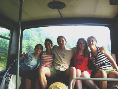 53: patricia,bea,DIMITRI,paula,paula