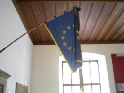 27: too bad we did not steal this early european flag.