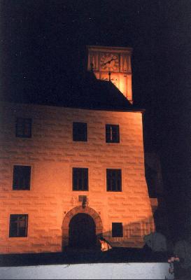 27: Castle Rozmberk at night.