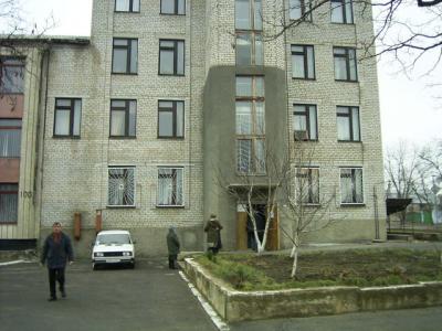 21: outside of the polling station, one of many communual buildings. This town is Bashtanka