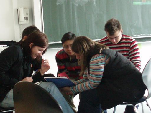 12: Group work at the main plenary.