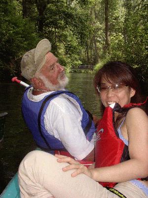 17: The Canoe veteran and Chikako became friends.